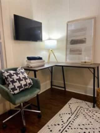 Spacious 4br Retreat In The Heart Of Ferienhaus Lafayette
