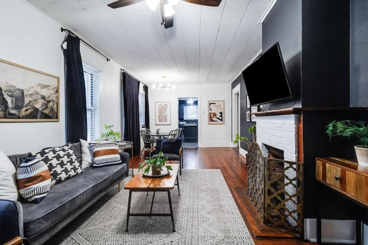Ferienhaus Spacious 4br Retreat In The Heart Of Lafayette