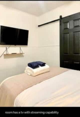 Spacious 4br Retreat In The Heart Of Ferienhaus *